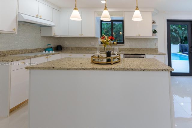 12200 NW 20th Ct, Plantation, FL 33323