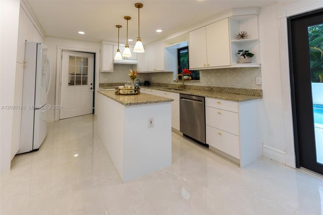 12200 NW 20th Ct, Plantation, FL 33323