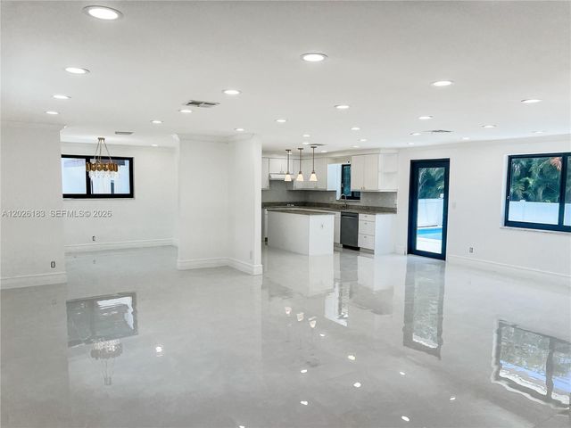 12200 NW 20th Ct, Plantation, FL 33323