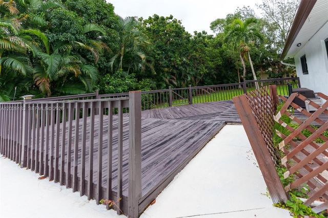 12200 NW 20th Ct, Plantation, FL 33323