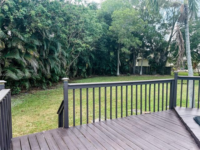12200 NW 20th Ct, Plantation, FL 33323