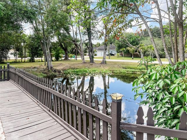 12200 NW 20th Ct, Plantation, FL 33323