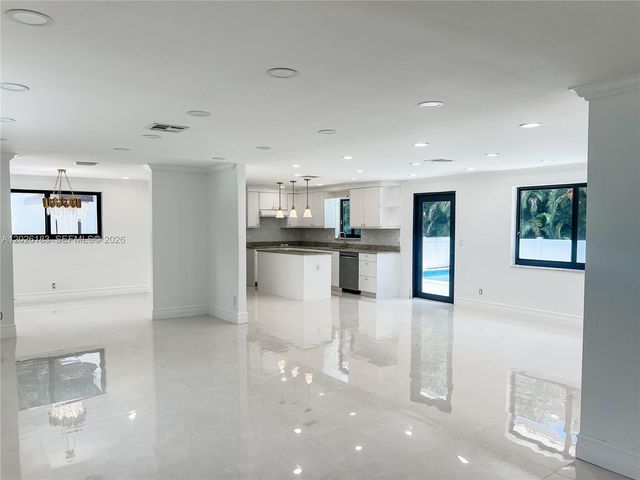 12200 NW 20th Ct, Plantation, FL 33323
