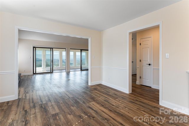 1203 Fleetwood Plaza, Hendersonville, NC 28739