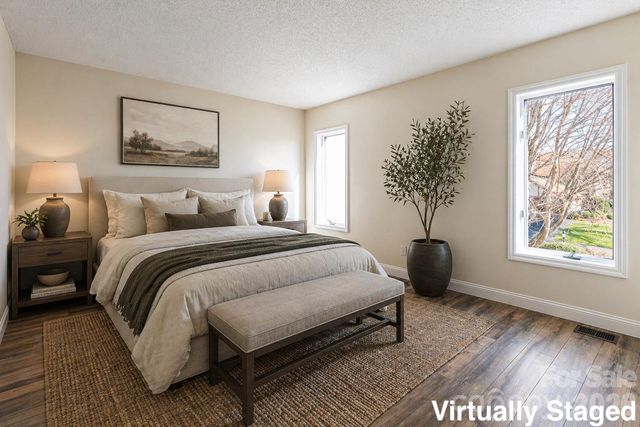 1203 Fleetwood Plaza, Hendersonville, NC 28739