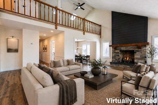 1203 Fleetwood Plaza, Hendersonville, NC 28739