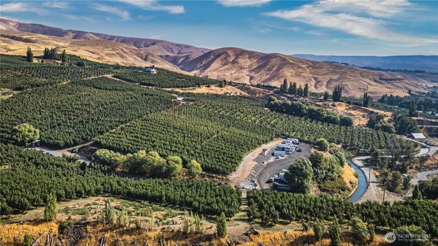 394 Lure Ln, Monitor, WA 98836