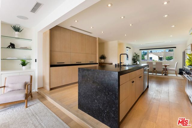11215 Hannum Avenue, Culver City, CA 90230