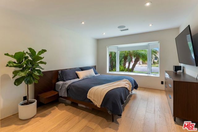 11215 Hannum Avenue, Culver City, CA 90230