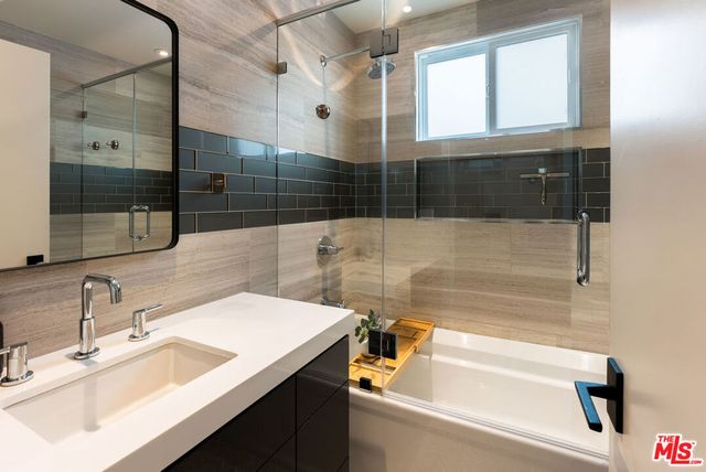 11215 Hannum Avenue, Culver City, CA 90230