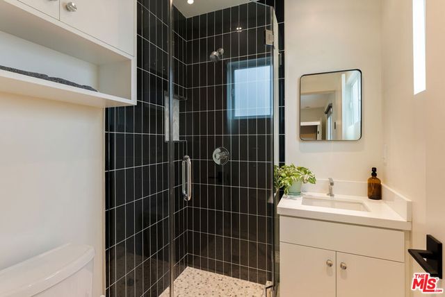 11215 Hannum Avenue, Culver City, CA 90230