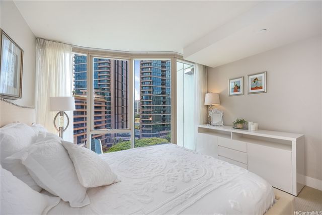1837 Kalakaua Avenue 1004, Honolulu, HI 96815