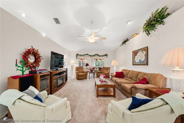 177 Rosewood Drive N, Lake Placid, FL 33852