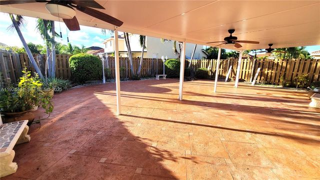 21472 SW 89th Ct, Cutler Bay, FL 33189