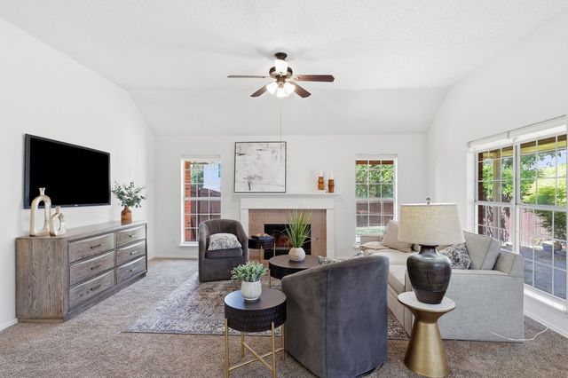 7641 King Arthur Road, Frisco, TX 75035