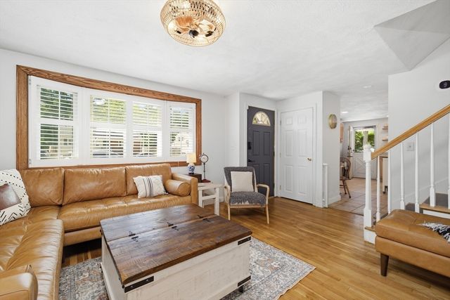 82 12th Ave, Brockton, MA 02302