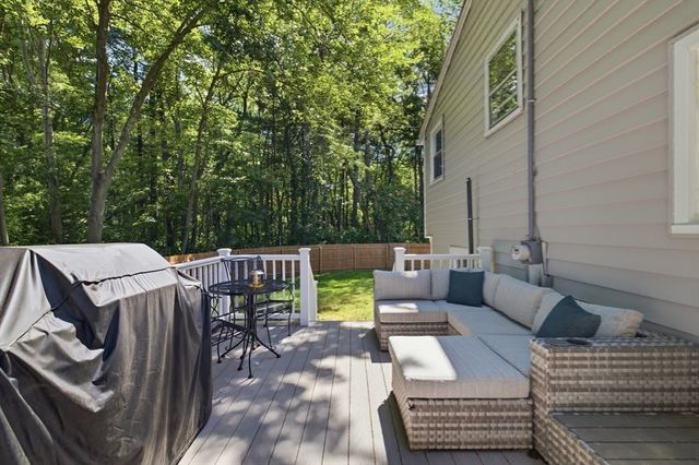 82 12th Ave, Brockton, MA 02302