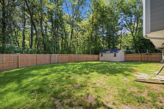 82 12th Ave, Brockton, MA 02302