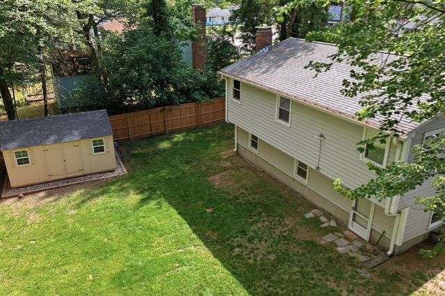 82 12th Ave, Brockton, MA 02302
