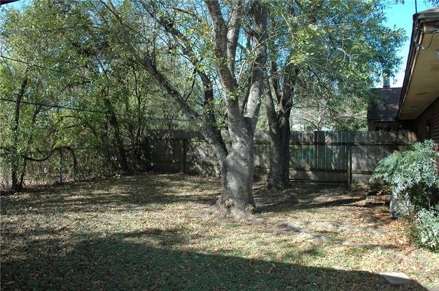 600 San Mario Court, College Station, TX 77845