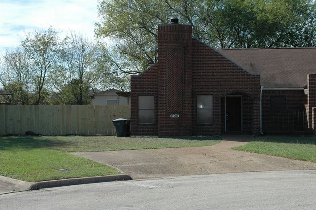 600 San Mario Court, College Station, TX 77845