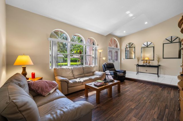 3919 NW 57th Street, Coconut Creek, FL 33073