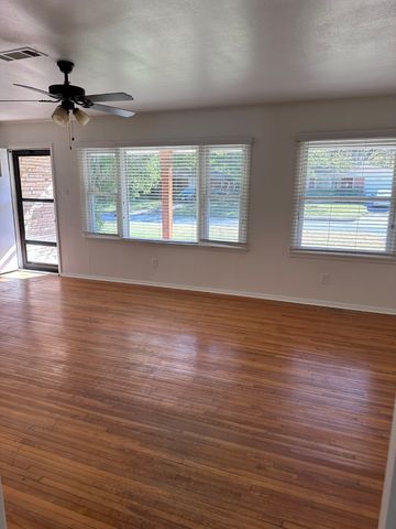 5428 Durham Avenue, Fort Worth, TX 76114