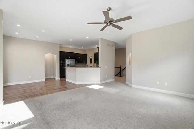 1001 Plum Grove Lane, Toledo, OH 43615