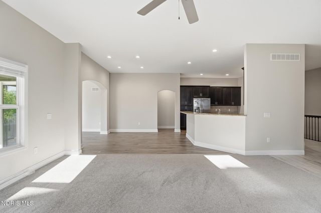 1001 Plum Grove Lane, Toledo, OH 43615