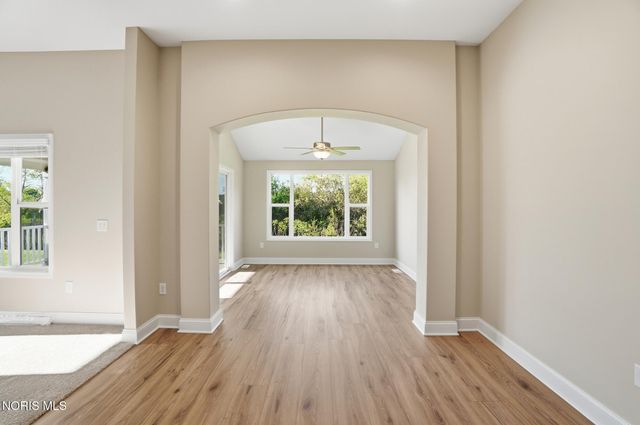 1001 Plum Grove Lane, Toledo, OH 43615