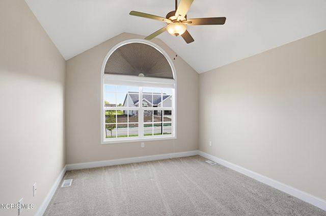 1001 Plum Grove Lane, Toledo, OH 43615