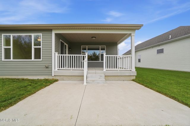 1001 Plum Grove Lane, Toledo, OH 43615