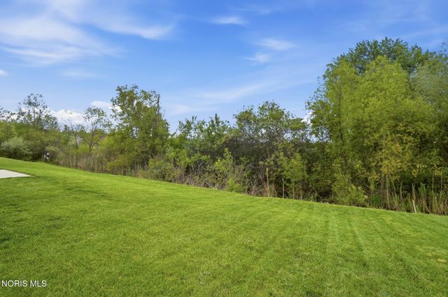 1001 Plum Grove Lane, Toledo, OH 43615