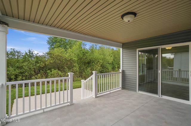 1001 Plum Grove Lane, Toledo, OH 43615