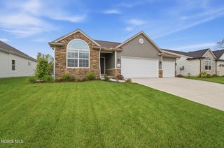 1001 Plum Grove Lane, Toledo, OH 43615