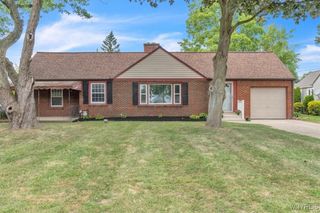 4420 Barton Road, Clarence, NY 14031