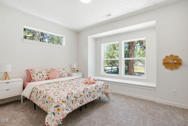 55827 Wood Duck Drive, Bend, OR 97707
