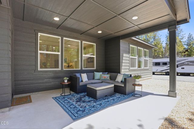 55827 Wood Duck Drive, Bend, OR 97707
