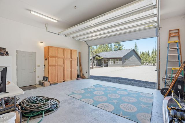 55827 Wood Duck Drive, Bend, OR 97707