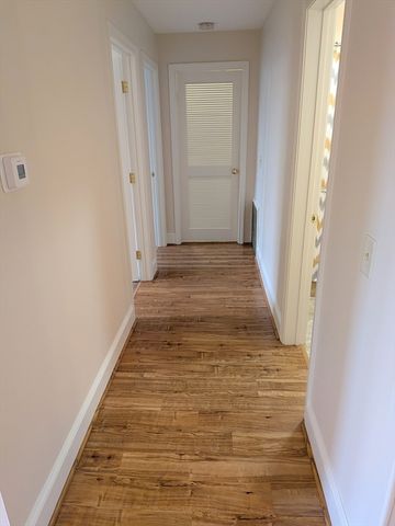 366 Thacher St 6, Attleboro, MA 02703