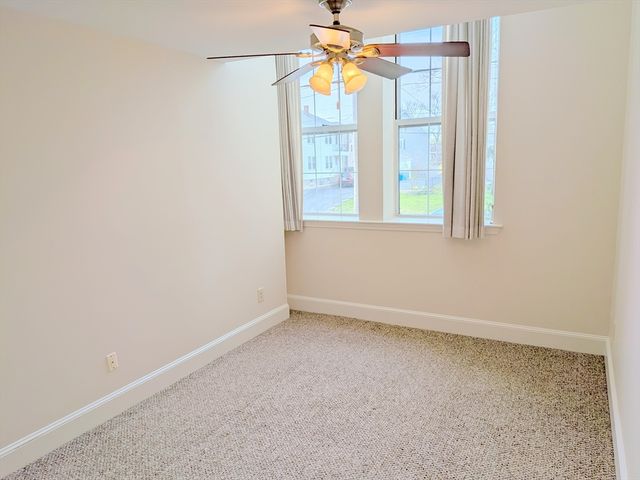 366 Thacher St 6, Attleboro, MA 02703