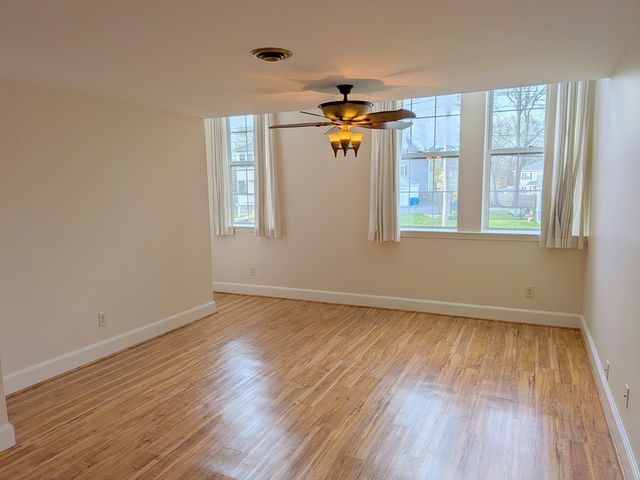 366 Thacher St 6, Attleboro, MA 02703