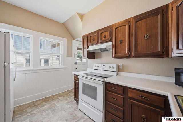 1730 S 22nd Street, Lincoln, NE 68502