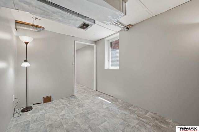 1730 S 22nd Street, Lincoln, NE 68502