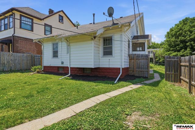 1730 S 22nd Street, Lincoln, NE 68502