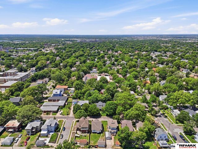 1730 S 22nd Street, Lincoln, NE 68502