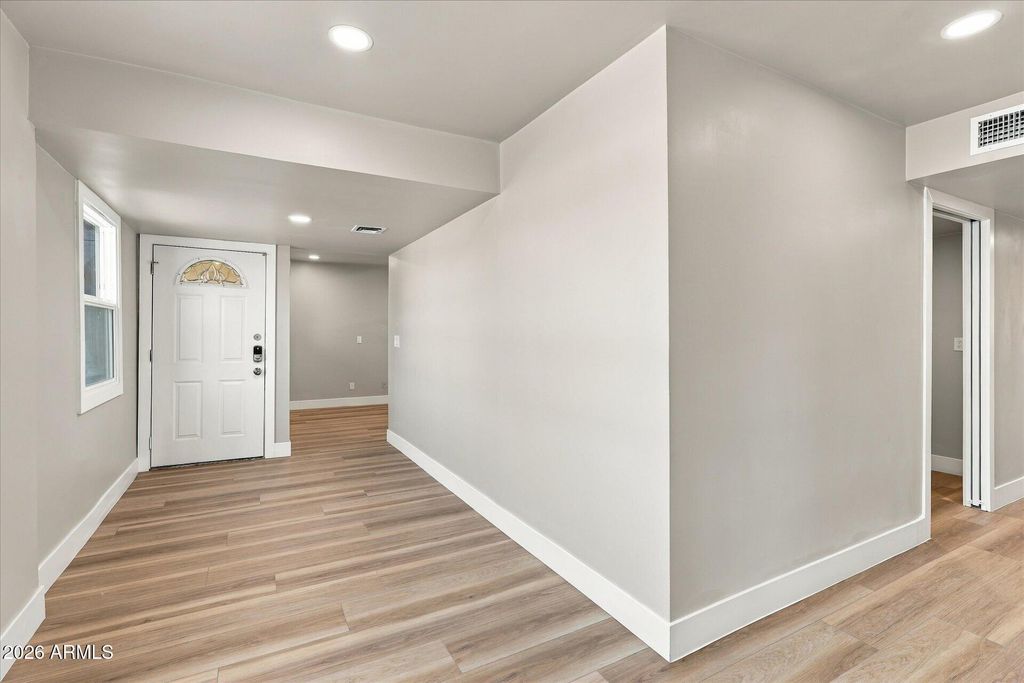 4625 S RITA Lane, Tempe, AZ 85282 — photo 5