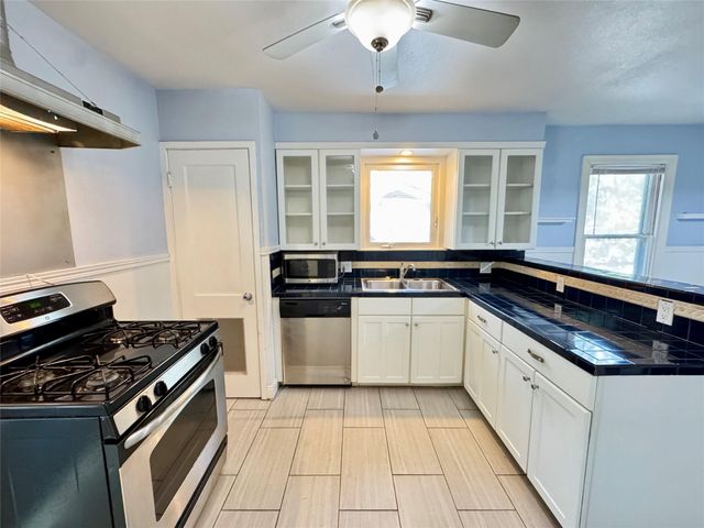 3710 Hollywood Ave, Austin, TX 78722