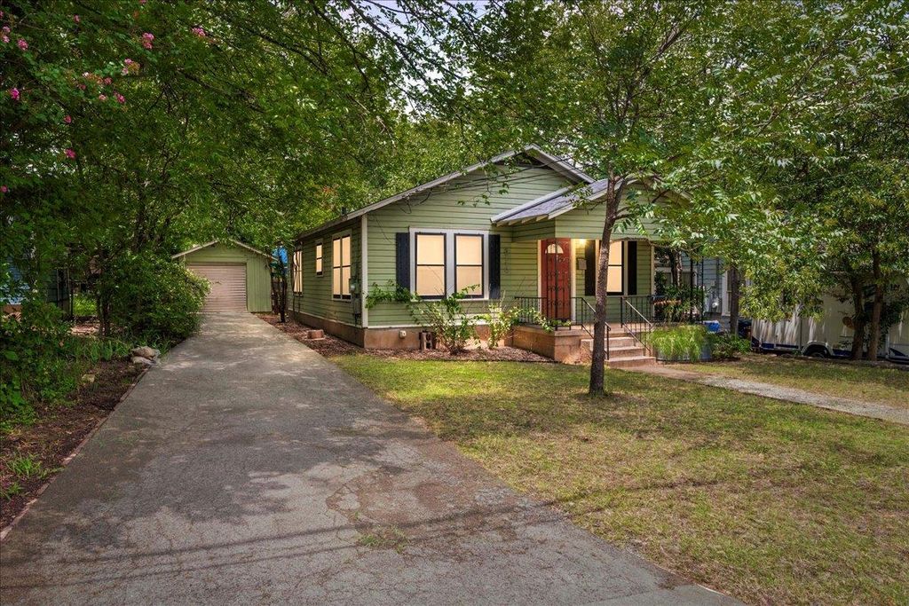 3710 Hollywood Ave, Austin, TX 78722
