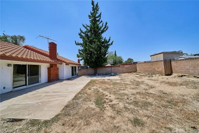 1833 E Yale, Ontario, CA 91764